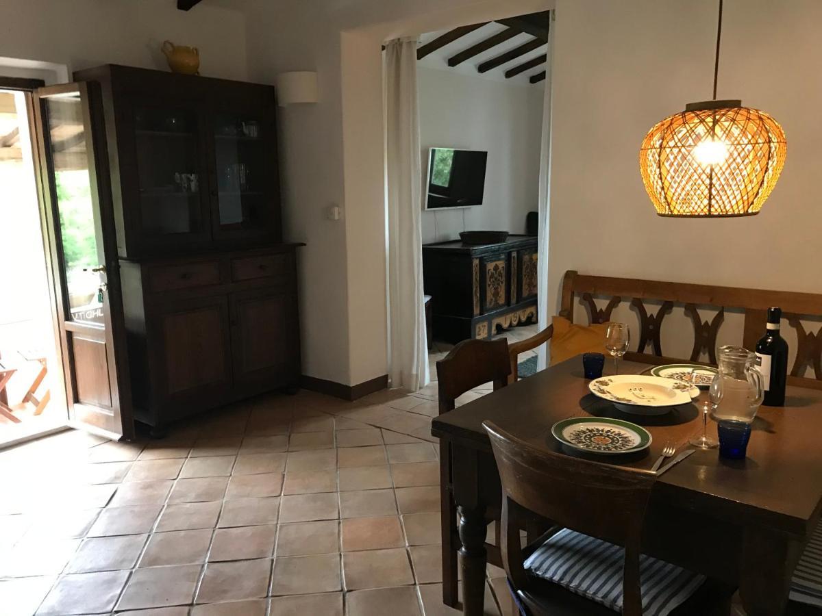 Le Querciolaie Monte Cavallo - Upper Apartment Saturnia Eksteriør billede